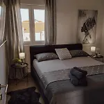 Апартаменты Traum-meerblick-vodice Водице