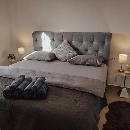 Apartment Traum-meerblick-vodice *