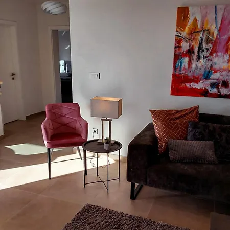 Apartment Traum-meerblick-vodice *