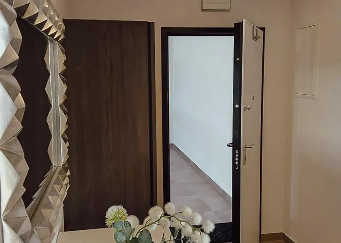 アパート Traum-meerblick-vodice ヴォディツェ